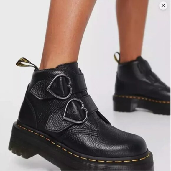 Dr. Martens Devon Heart Leather Platform Black Milled Nappa Boots Womens US 5N